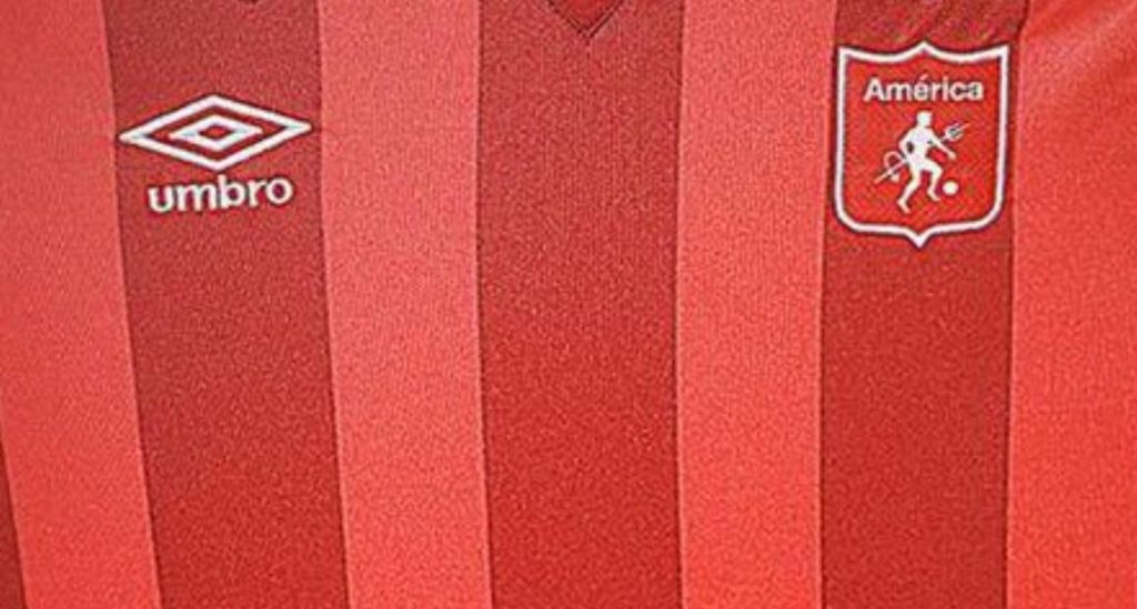 Filtran diseños de camisetas 2033 Umbro para América de Cali