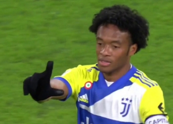 ¡El gol de tiro libre de Cuadrado con Juventus!