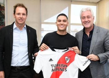 Lo mejor de la presentación de Juanfer Quintero en River: “A seguir escribiendo historia”