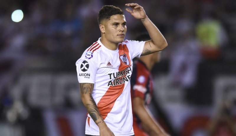 ¿Juan Fernando Quintero tiene la puerta en River Plate?