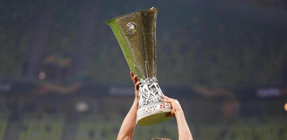 Europa League: Así se jugarán los playoffs de la competición
