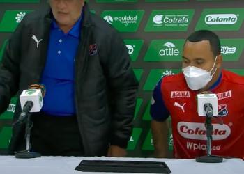 Comesaña y Pardo se retiran de rueda de prensa por mal arbitraje