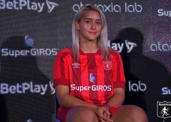 Sharon Corrales, arquera de selección
