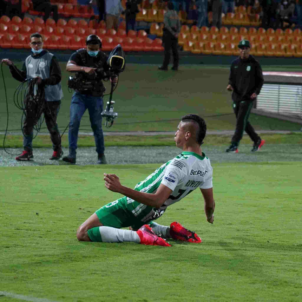 Ley del ex: el primer gol de Ruyery Blanco con Nacional