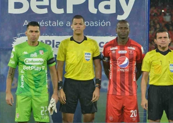 América vs. Santa Fe: Jhon Ospina y otro arbitraje para el olvido