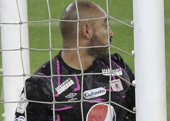 Diego Novoa y otro problema con el representante de Marino Hinestroza