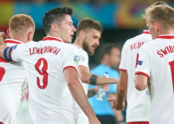 Polonia se niega a jugar repesca contra Rusia