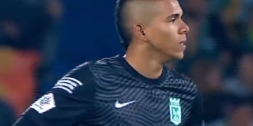 ¡Uy, Kevin Mier! Su reacción al gol de mitad de cancha que recibió ante el Tolima