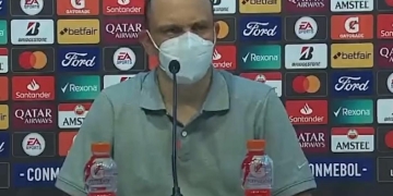 «¿La orden fue tirarse atrás?» Alejandro Restrepo explica el descalabro de Nacional