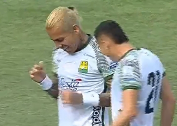 Dayro Moreno en el regreso a la Liga BerPlay: ¡20 minutos y gol con Bucaramanga!