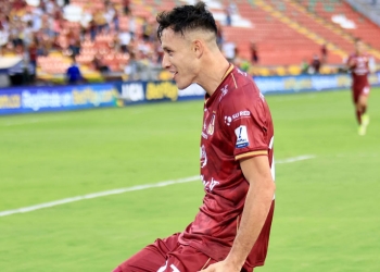 Gustavo Ramírez fue presentado en su nuevo club