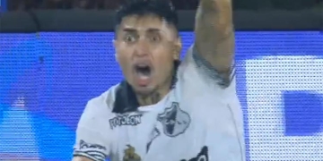 ¡Qué dolor, Leyton! Lesión en el hombro y a seguir jugando