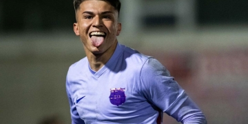 Doblete y golazo del colombiano que la rompe en la Masía del Barcelona