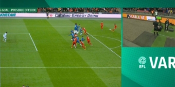 El gol de Liverpool que no contó en la final de la EFL Cup