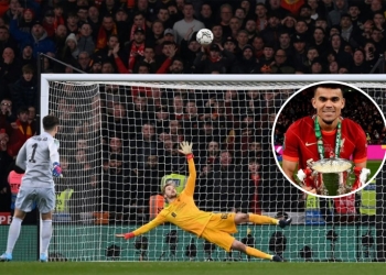 ¿Qué hacía Luis Díaz mientras Kepa erraba el penalti en la Carabao Cup?