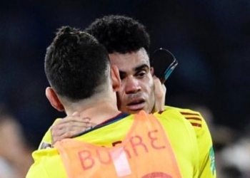 La extraña semana de Luis Díaz: del fichaje en Liverpool al llanto en Argentina