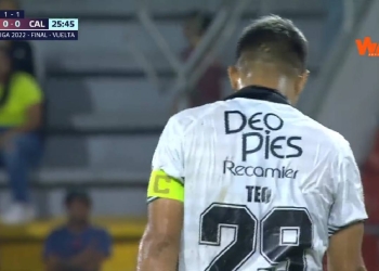 ¡Invente, Teo! Los lujos del capitán del Cali ante Tolima