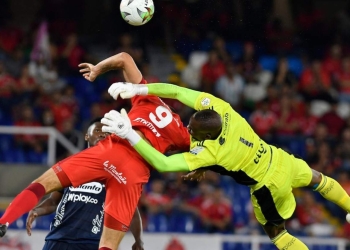 ¿Cuántos penaltis le atajó Mosquera Marmolejo al América?