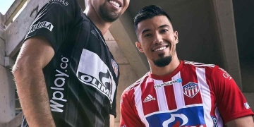 ¡Junior presentó su indumentaria adidas!