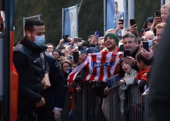 Junior, presente en Liverpool con Luis Díaz