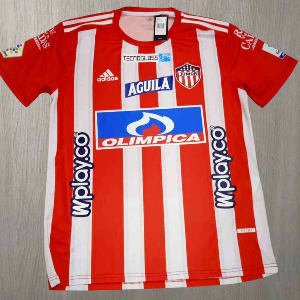 ¿Cuándo estrenaría Junior su uniforme adidas?