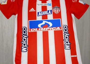 ¿Cuándo estrenaría Junior su uniforme adidas?