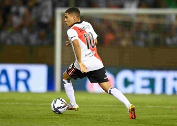 ¿Por qué Juanfer Quintero no iniciaría ante Boca Juniors?