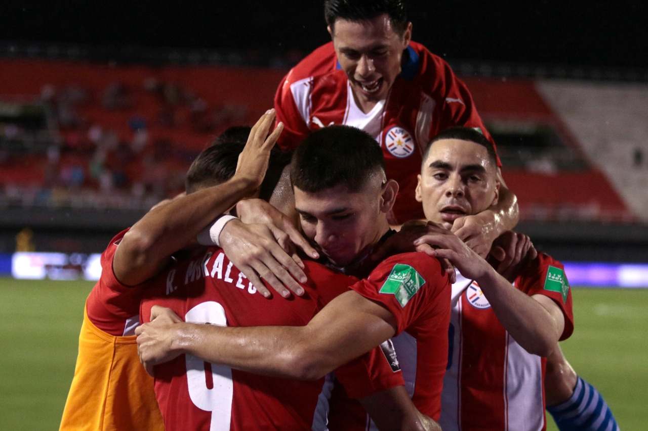 Paraguay ganó y deberá ayudar a Colombia en la última fecha