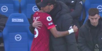 La reacción de Klopp tras ver a Luis Díaz recuperado del golpe