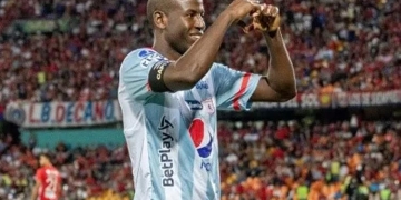 Primero sus hinchas y ahora sus redes sociales: ¡Del DIM para Adrián Ramos!