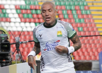 ¡Aparición goleadora de Dayro Moreno en el clásico con Atlético Bucaramanga!