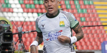 ¡Aparición goleadora de Dayro Moreno en el clásico con Atlético Bucaramanga!