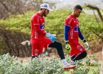 Chunga: 'Yo empecé con los tiros libres, Viera lo sabe'