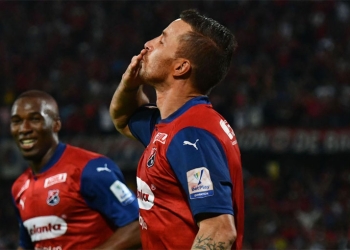 Lo que dice Pons de la hinchada del DIM y la comparación con Germán Cano