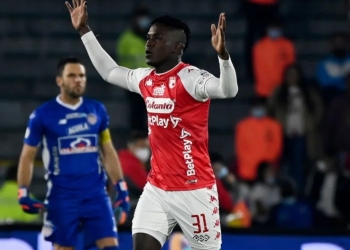 José Ortiz se viste de lateral goleador con Santa Fe