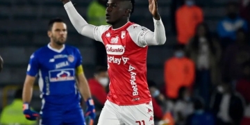 José Ortiz se viste de lateral goleador con Santa Fe