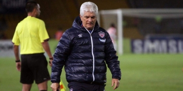 La felicitación de Junior a Julio Comesaña