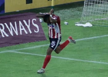 ¡El festejo tiburón de Yesus Cabrera!