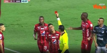 larry-angulo-tarjeta-roja-clasico