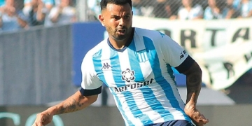 ¡Dejá de robar!: los mensajes de los hinchas de Racing para Cardona