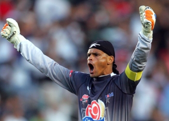 El homenaje de los hinchas del Pachuca para Miguel Calero