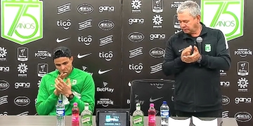 Herrera y su aplauso de pie para la hinchada de Nacional