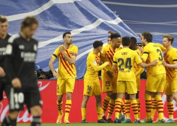 Estudio demuestra que Barcelona se endeudó y Real Madrid ganó dinero