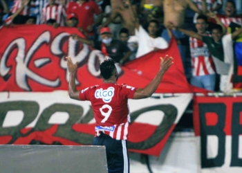 Junior: gol de Borja y beso a la camiseta
