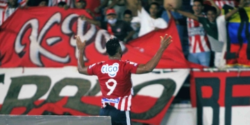 Junior: gol de Borja y beso a la camiseta