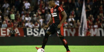 Ditta y otros dos jugadores que Junior tiene prestados