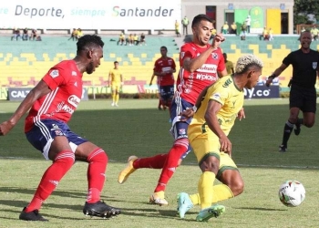 Medellín no se conformó con el empate y ganó en el minuto 90 ante Bucaramanga