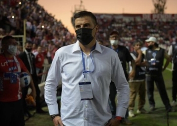 Juan Cruz Real: “Quédense tranquilos que vamos a clasificar”