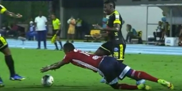 La expulsión más ingenua en el Medellín. ¡Qué hizo!