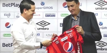 Guimarães sobre la rotación: «Vamos a ver que ropa me pongo el domingo»